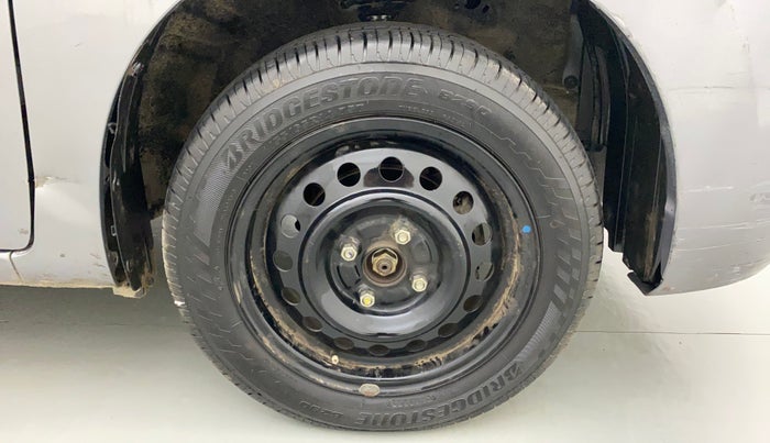 2014 Maruti Wagon R 1.0 VXI, Petrol, Manual, 26,222 km, Right Front Wheel