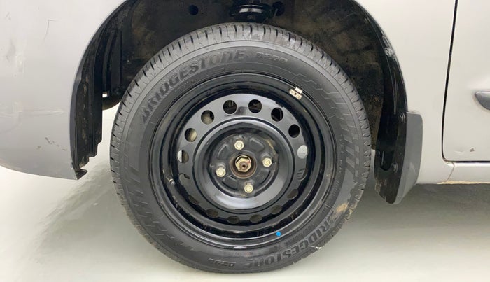 2014 Maruti Wagon R 1.0 VXI, Petrol, Manual, 26,222 km, Left Front Wheel