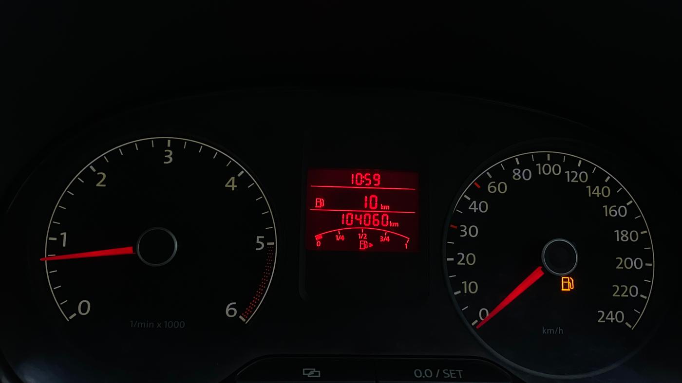 2015 Volkswagen Vento HIGHLINE DIESEL 1.5, Diesel, Manual, 1,04,079 km, Odometer Image