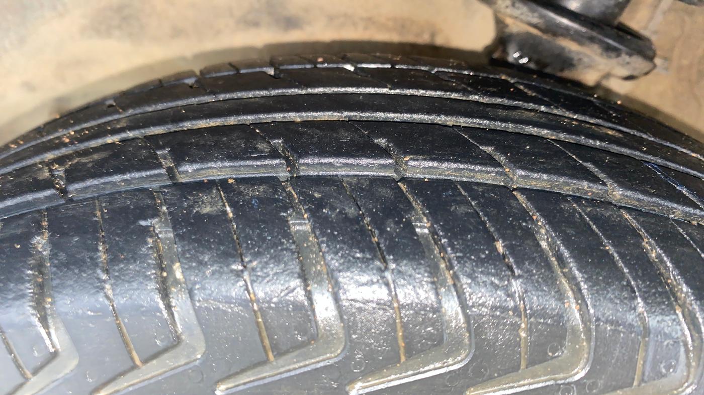 2012 Maruti Alto 800 LXI, Petrol, Manual, 33,214 km, Left Front Tyre Tread