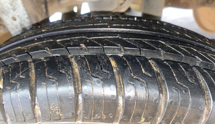 2012 Maruti Alto 800 LXI, Petrol, Manual, 33,214 km, Right Rear Tyre Tread