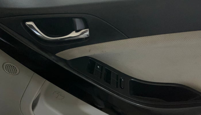 2020 Tata NEXON XZA PLUS PETROL, Petrol, Automatic, 45,523 km, Driver Side Door Panels Control