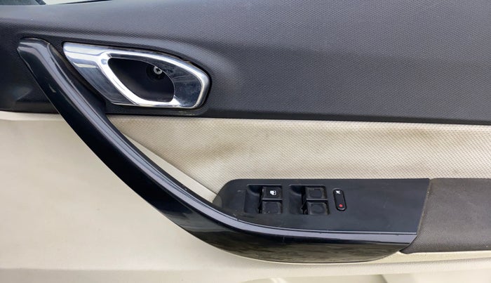 2022 Tata TIGOR XZ PLUS CNG, CNG, Manual, 78,358 km, Driver Side Door Panels Control