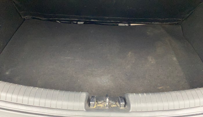 2019 Hyundai Grand i10 SPORTZ 1.2 KAPPA VTVT, Petrol, Manual, 71,374 km, Boot Inside