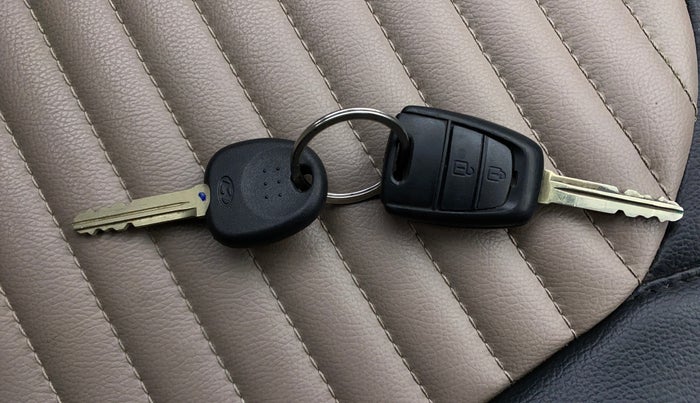 2019 Hyundai Grand i10 SPORTZ 1.2 KAPPA VTVT, Petrol, Manual, 71,374 km, Key Close Up