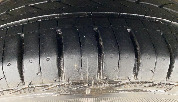 2019 Hyundai Grand i10 SPORTZ 1.2 KAPPA VTVT, Petrol, Manual, 71,374 km, Right Rear Tyre Tread