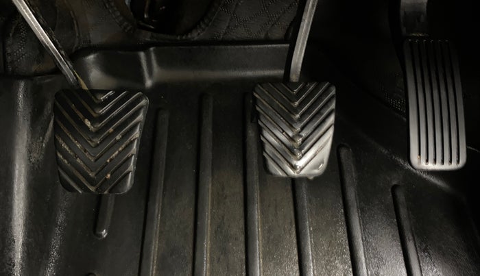 2022 Hyundai ALCAZAR 2.0 SIGNATURE MT 6STR, Petrol, Manual, 1,27,372 km, Pedals