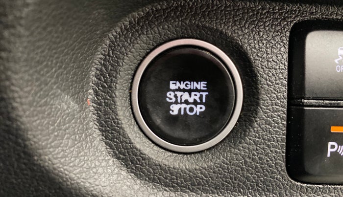 2022 Hyundai ALCAZAR 2.0 SIGNATURE MT 6STR, Petrol, Manual, 1,27,372 km, Keyless Start/ Stop Button