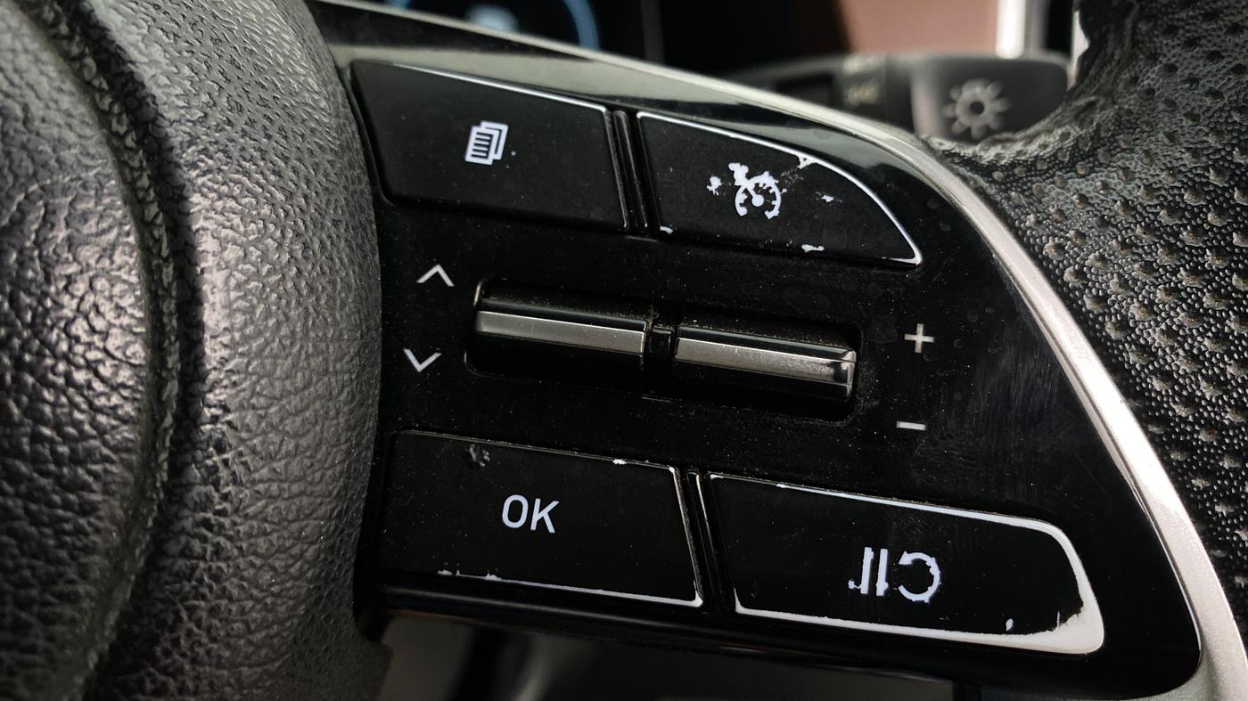 2022 Hyundai ALCAZAR 2.0 SIGNATURE MT 6STR, Petrol, Manual, 1,27,372 km, Adaptive Cruise Control