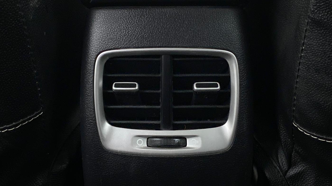 2022 Hyundai VENUE S 1.2, Petrol, Manual, 19,395 km, Rear AC Vents