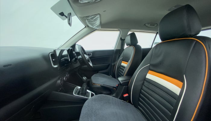 2022 Hyundai VENUE S 1.2, Petrol, Manual, 19,395 km, Right Side Front Door Cabin