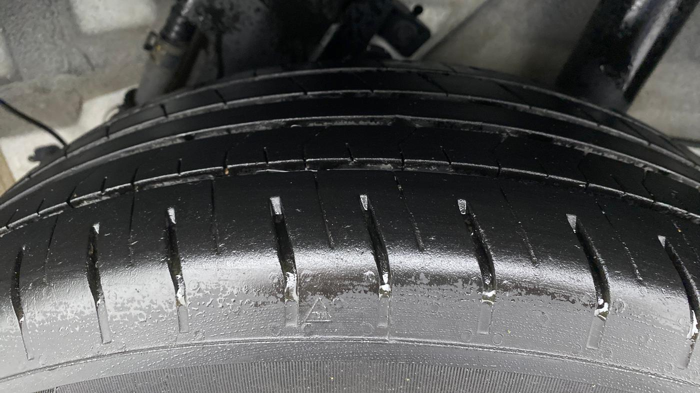 2022 Hyundai VENUE S 1.2, Petrol, Manual, 19,395 km, Left Rear Tyre Tread
