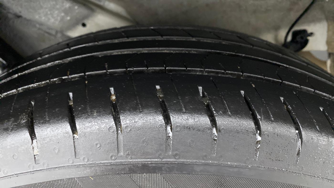 2022 Hyundai VENUE S 1.2, Petrol, Manual, 19,395 km, Right Rear Tyre Tread