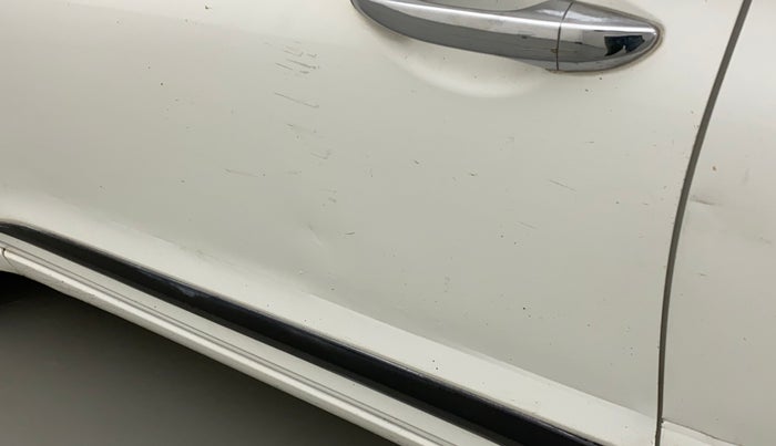 2016 Hyundai Elite i20 ASTA 1.2 (O), Petrol, Manual, 51,406 km, Front passenger door - Slightly dented