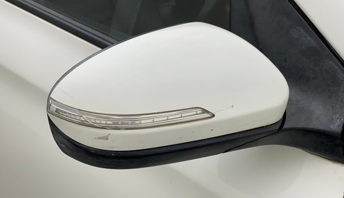 2016 Hyundai Elite i20 ASTA 1.2 (O), Petrol, Manual, 51,406 km, Right rear-view mirror - Indicator light has minor damage