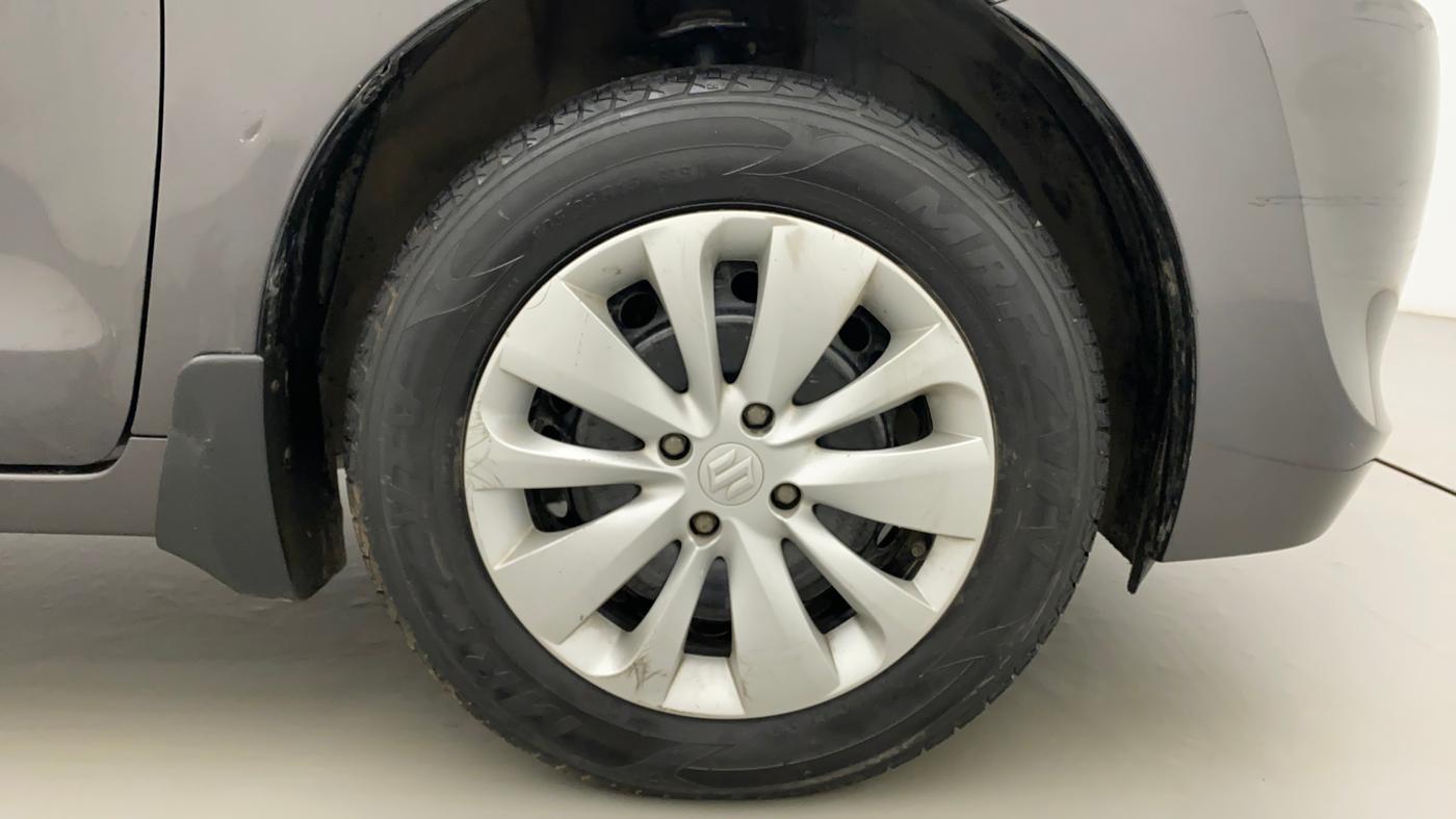 2015 Maruti Baleno DELTA PETROL 1.2, Petrol, Manual, 75,652 km, Right Front Wheel