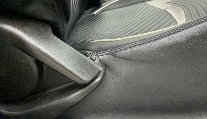 2015 Maruti Baleno DELTA PETROL 1.2, Petrol, Manual, 75,652 km, Driver Side Adjustment Panel