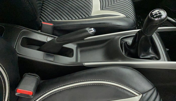 2015 Maruti Baleno DELTA PETROL 1.2, Petrol, Manual, 75,652 km, Gear Lever