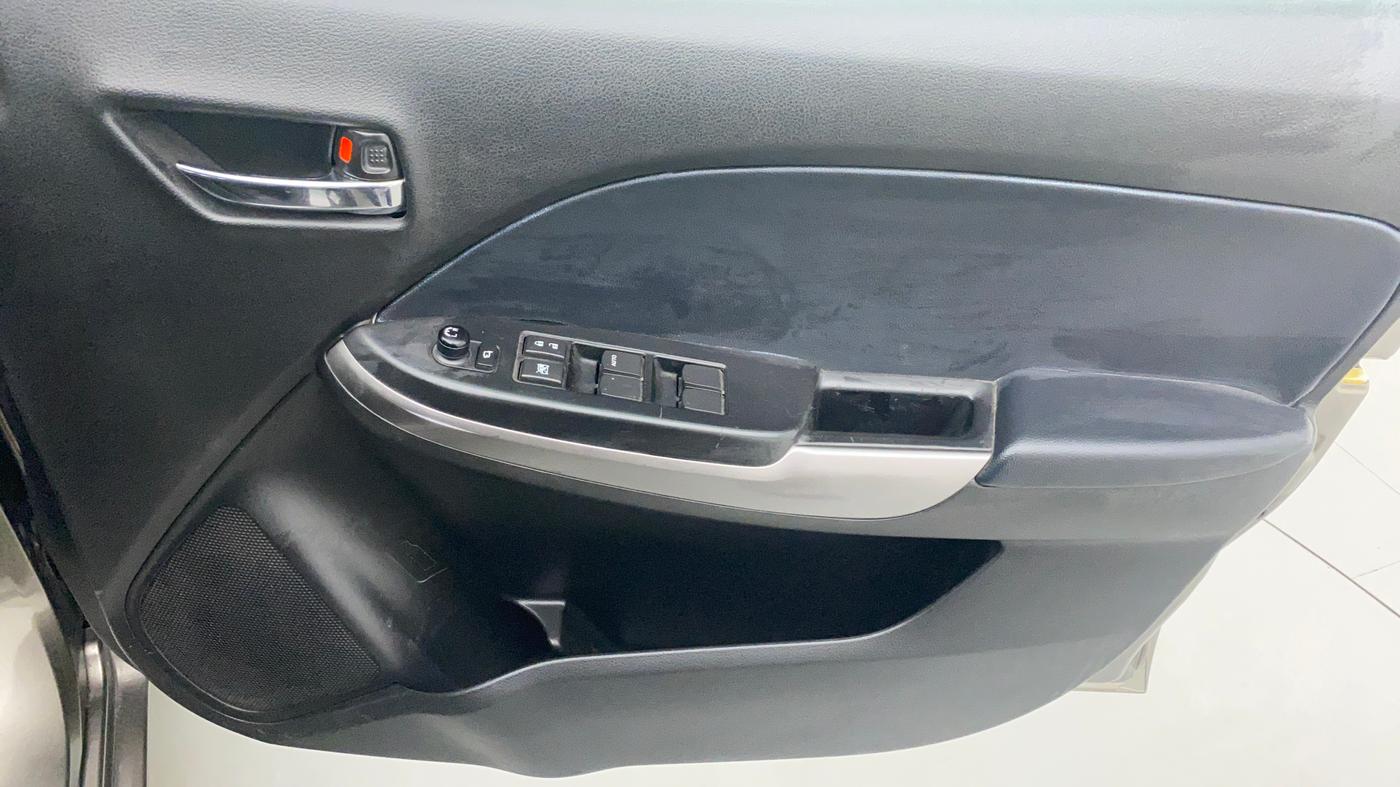 2020 Maruti Baleno ALPHA PETROL 1.2, Petrol, Manual, 26,100 km, Driver Side Door Panels Control