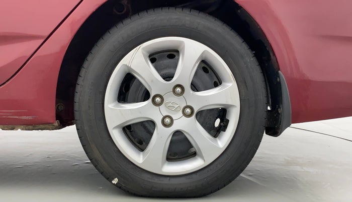 2014 Hyundai Verna FLUIDIC 1.4 VTVT, CNG, Manual, 66,400 km, Left Rear Wheel