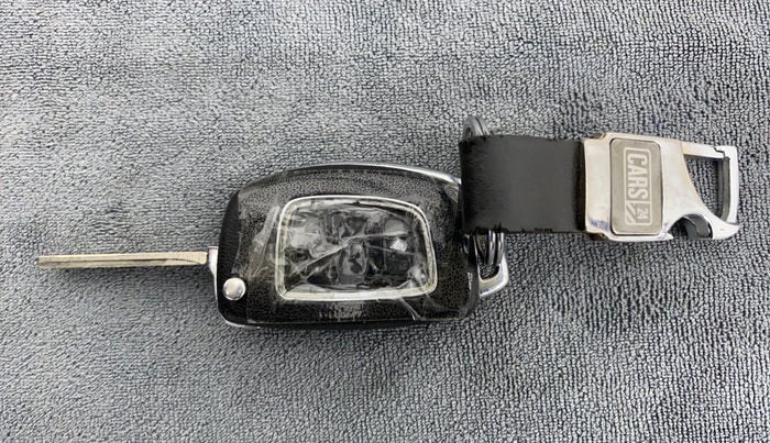 2014 Hyundai Verna FLUIDIC 1.4 VTVT, CNG, Manual, 66,400 km, Key Close Up