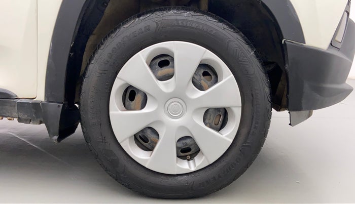2016 Mahindra Kuv100 K6 D 6 STR, Diesel, Manual, 44,878 km, Right Front Wheel