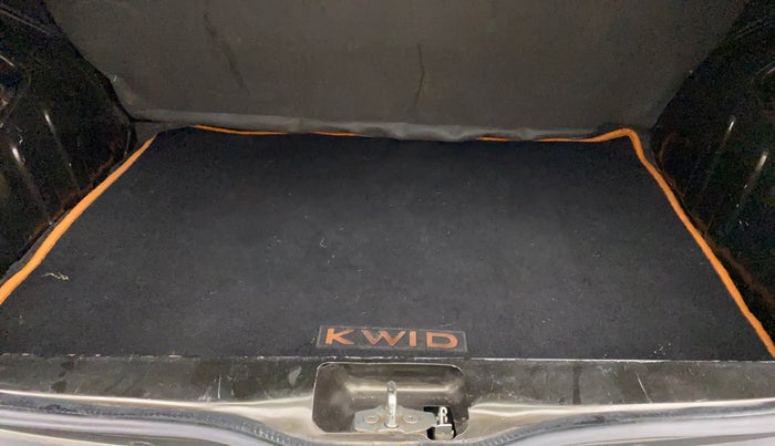 2017 Renault Kwid RXT 1.0, Petrol, Manual, 53,588 km, Boot Inside