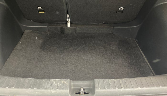 2021 Skoda KUSHAQ STYLE 1.5L TSI MT, Petrol, Manual, 85,224 km, Boot Inside