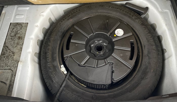 2021 Skoda KUSHAQ STYLE 1.5L TSI MT, Petrol, Manual, 85,224 km, Spare Tyre