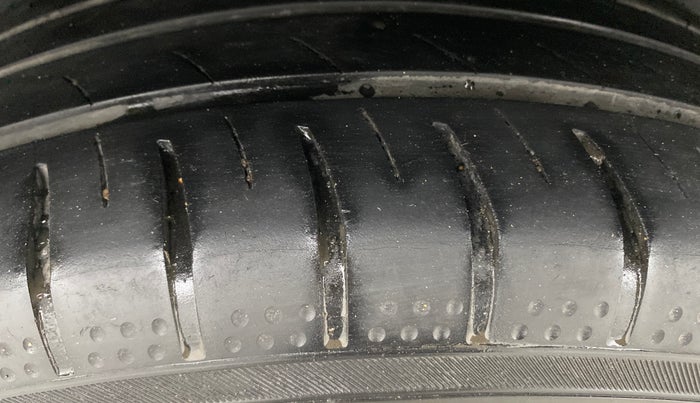 2021 Skoda KUSHAQ STYLE 1.5L TSI MT, Petrol, Manual, 85,224 km, Right Rear Tyre Tread