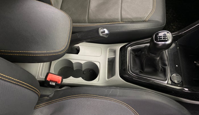 2021 Skoda KUSHAQ STYLE 1.5L TSI MT, Petrol, Manual, 85,224 km, Gear Lever