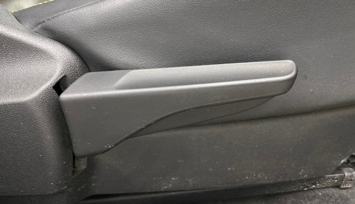 2021 Skoda KUSHAQ STYLE 1.5L TSI MT, Petrol, Manual, 85,224 km, Driver Side Adjustment Panel