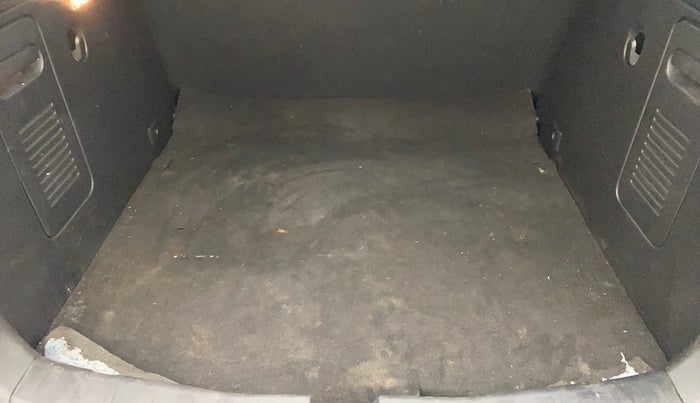 2020 Nissan Kicks XV 1.5, Petrol, Manual, 1,05,805 km, Boot Inside