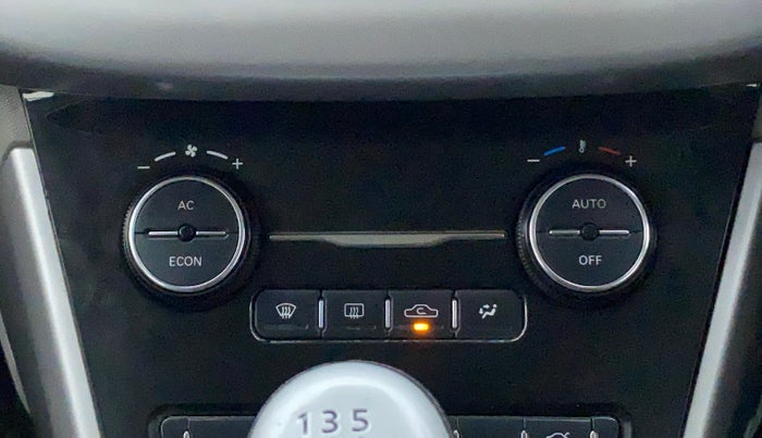 2018 Tata NEXON XT PETROL, Petrol, Manual, 82,757 km, AC Unit - Rear defogger not working