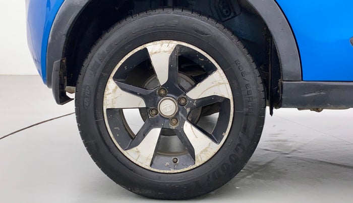2018 Tata NEXON XT PETROL, Petrol, Manual, 82,757 km, Right Rear Wheel
