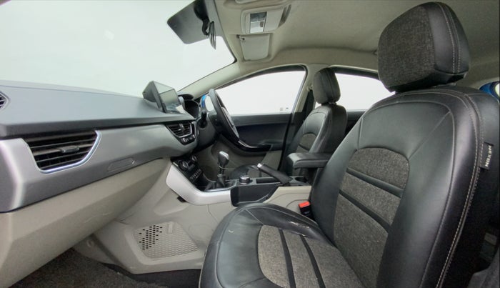 2018 Tata NEXON XT PETROL, Petrol, Manual, 82,757 km, Right Side Front Door Cabin