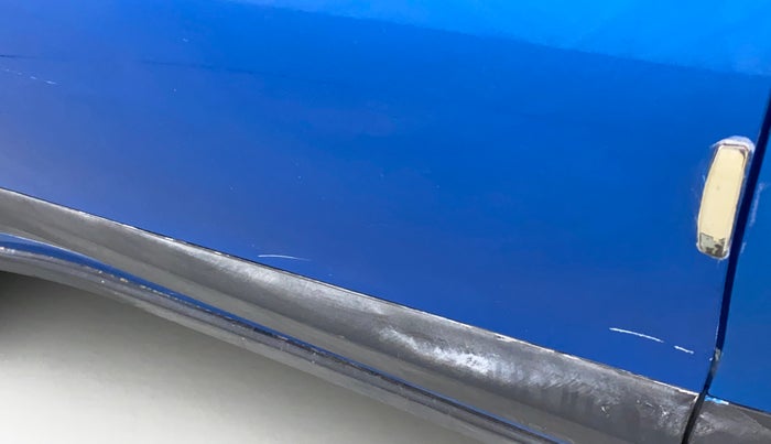 2018 Tata NEXON XT PETROL, Petrol, Manual, 82,757 km, Front passenger door - Minor scratches