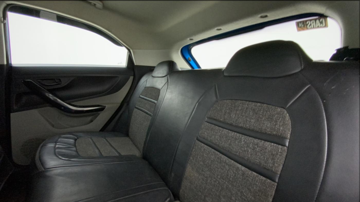 2018 Tata NEXON XT PETROL, Petrol, Manual, 82,757 km, Right Side Rear Door Cabin