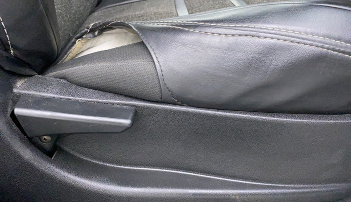 2018 Tata NEXON XT PETROL, Petrol, Manual, 82,757 km, Driver Side Adjustment Panel