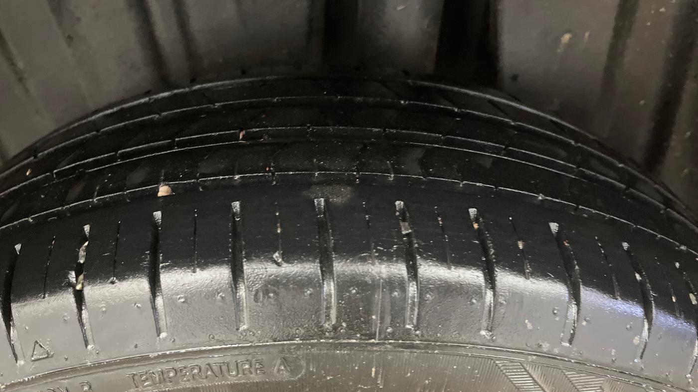 2022 Maruti Baleno ALPHA PETROL 1.2, Petrol, Manual, 21,681 km, Left Rear Tyre Tread