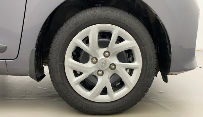 2018 Hyundai Grand i10 SPORTZ 1.2 KAPPA VTVT, Petrol, Manual, 17,329 km, Right Front Wheel