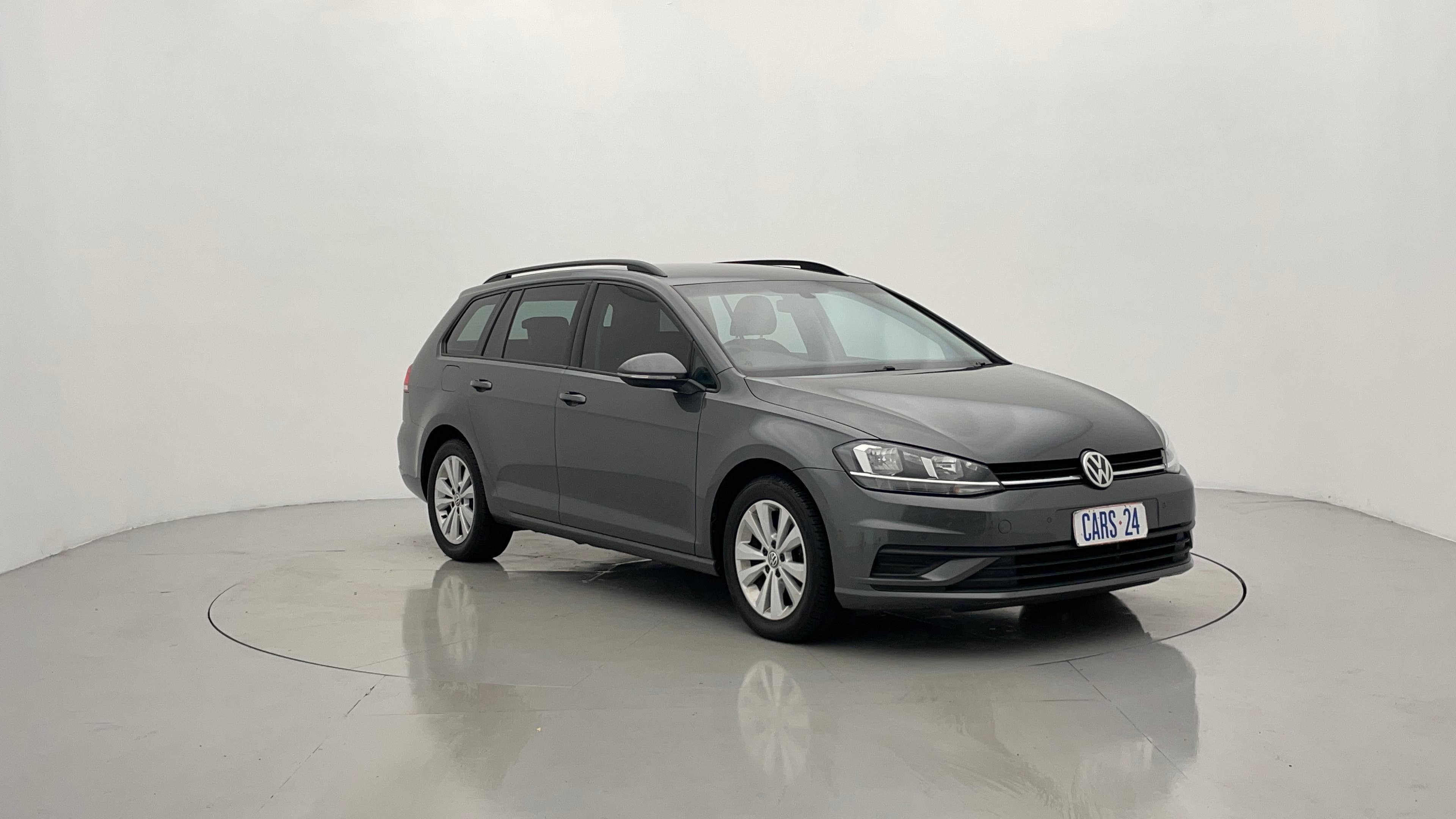 Volkswagen Golf image