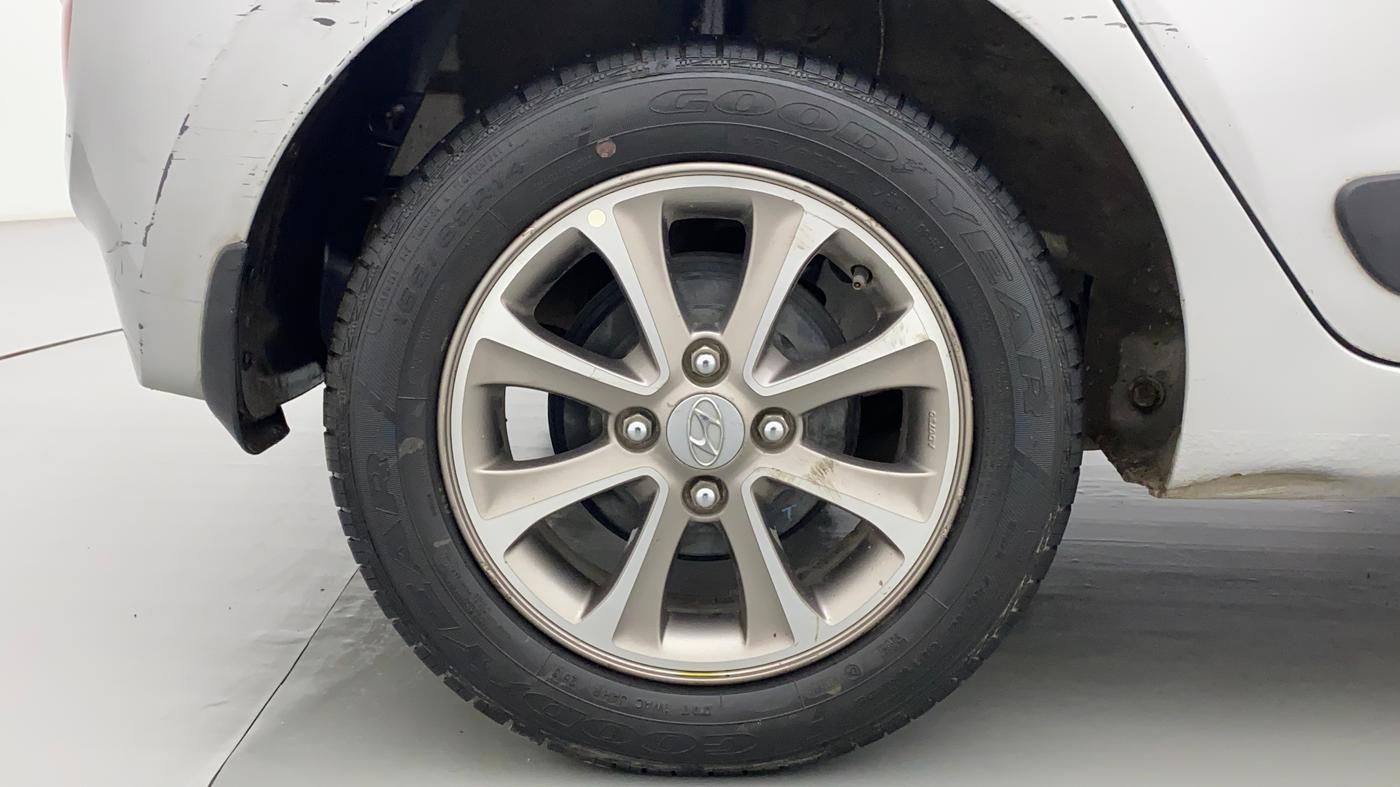 2016 Hyundai Grand i10 ASTA (O) AT 1.2 KAPPA VTVT, Petrol, Automatic, 43,385 km, Right Rear Wheel