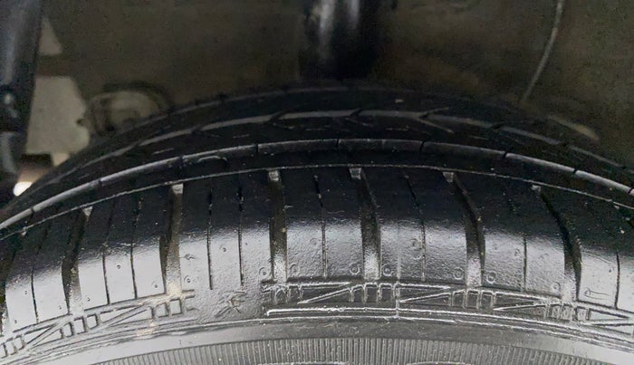 2016 Hyundai Grand i10 ASTA (O) AT 1.2 KAPPA VTVT, Petrol, Automatic, 43,385 km, Right Rear Tyre Tread
