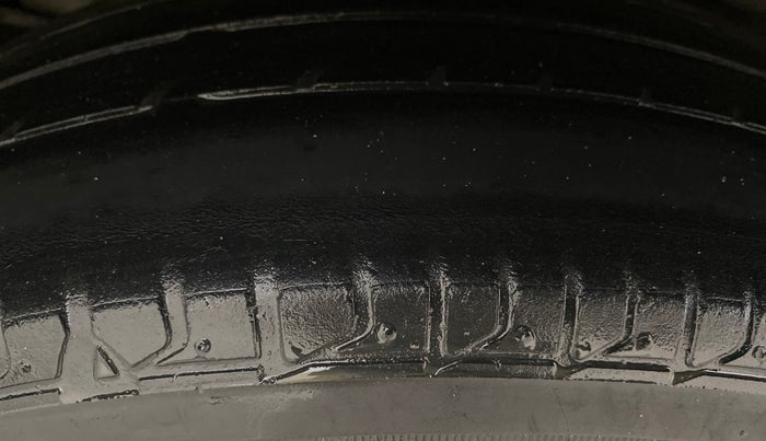 2016 Honda City 1.5L I-VTEC SV, Petrol, Manual, 97,468 km, Right Rear Tyre Tread