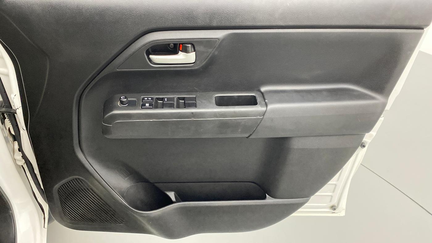 2019 Maruti New Wagon-R VXI 1.2L, Petrol, Manual, 20,897 km, Driver Side Door Panels Control