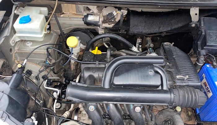 2015 Renault Kwid RXL, Petrol, Manual, 1,08,555 km, Engine View - Right