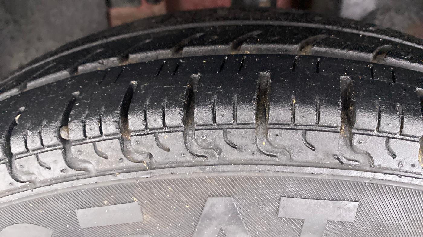 2018 Renault Kwid RXL, Petrol, Manual, 19,791 km, Left Front Tyre Tread
