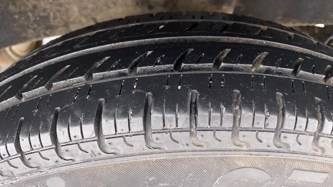 2018 Renault Kwid RXL, Petrol, Manual, 19,791 km, Right Rear Tyre Tread