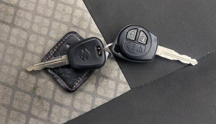 2023 Maruti Alto K10 VXI PLUS AMT, Petrol, Automatic, 32,312 km, Key Close Up